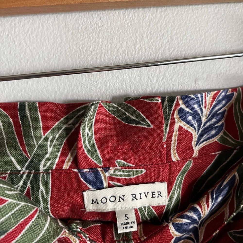 Lulus Moon River Linen Blend Paperbag Belted Crop Pants Red Tropical S - Picture 6 of 11
